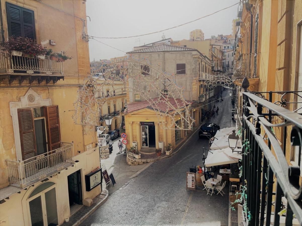 Dimora Fodera Apartment Agrigento Bagian luar foto