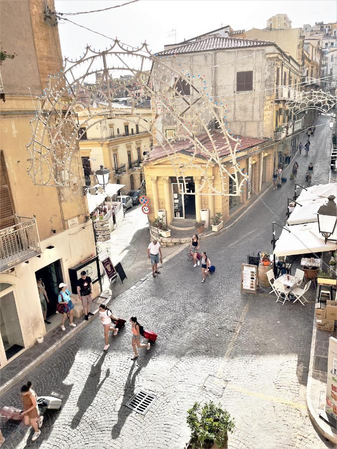 Dimora Fodera Apartment Agrigento Bagian luar foto